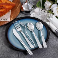 Itopfox 50 Guests Pre Rolled Silver Plastic Silverware Sets - Heavy Duty Cutlery With Napkins For Parties, Dinners & Weddings -Kid's Home GUEST 1b4be0a5 1492 45e2 8c39 2f6610fb1dc7